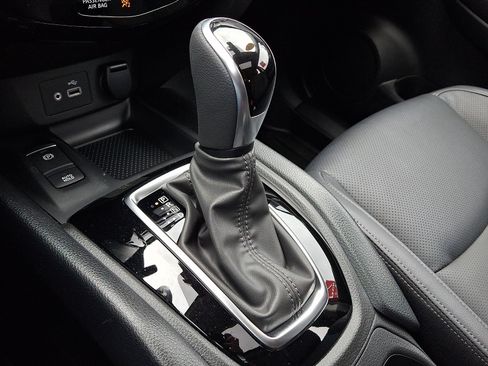 Used 2021 Nissan Rogue Sport SL w/ Premium Package AWD/4WD image 16