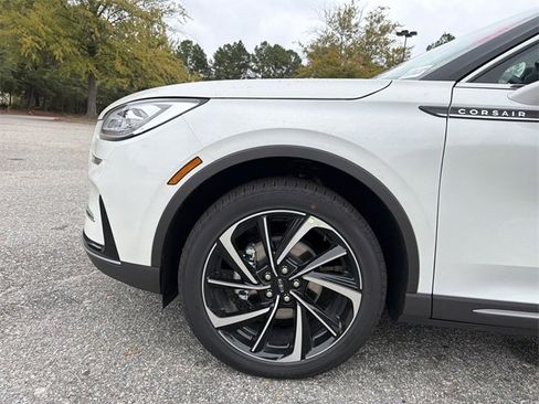 New 2026 Lincoln Corsair Reserve image 10