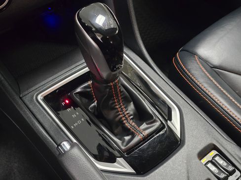 Used 2019 Subaru Crosstrek 2.0i Limited w/ Moonroof Package w/Navigation image 16