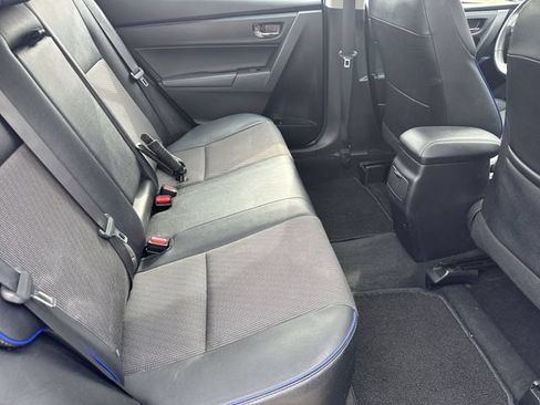 Used 2017 Toyota Corolla SE w/ SE Premium Package FWD image 26
