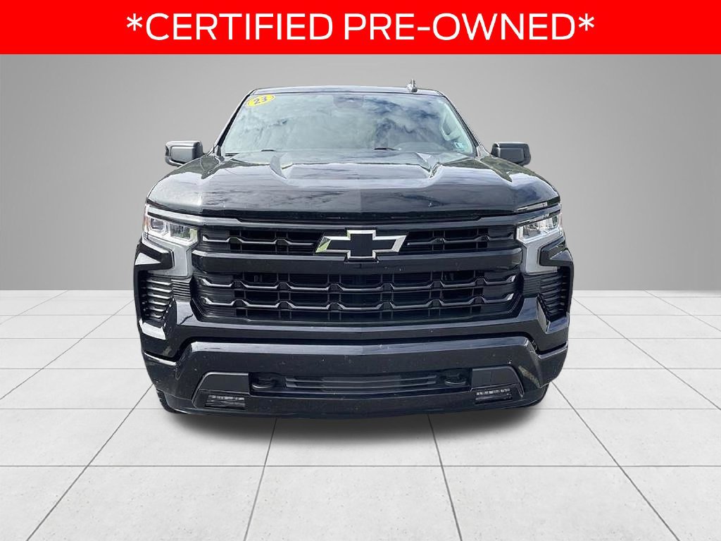 Used 2023 Chevrolet Silverado 1500 RST w/ Z71 Off-Road Package AWD/4WD image 2
