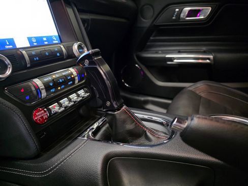 Used 2020 Ford Mustang GT Premium w/ GT Performance Package RWD image 3