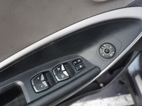 Used 2018 Hyundai Santa Fe SE Ultimate 3.3L Auto w/ SE Ultimate Tech Package 03 image 22