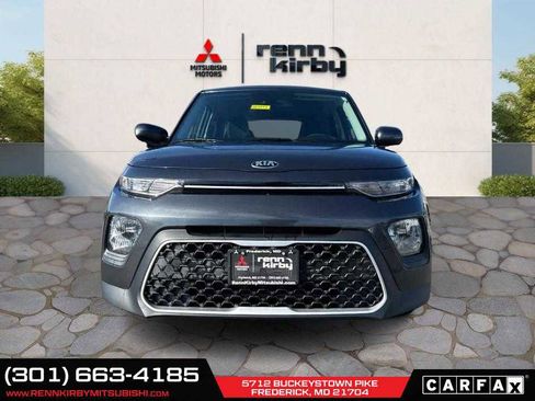 Used 2020 Kia Soul S image 2