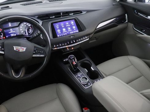 Used 2023 Cadillac XT4 Luxury image 25