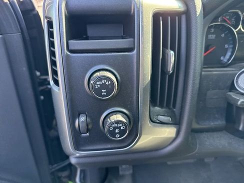 Used 2018 Chevrolet Silverado 1500 LT w/ All Star Edition image 12