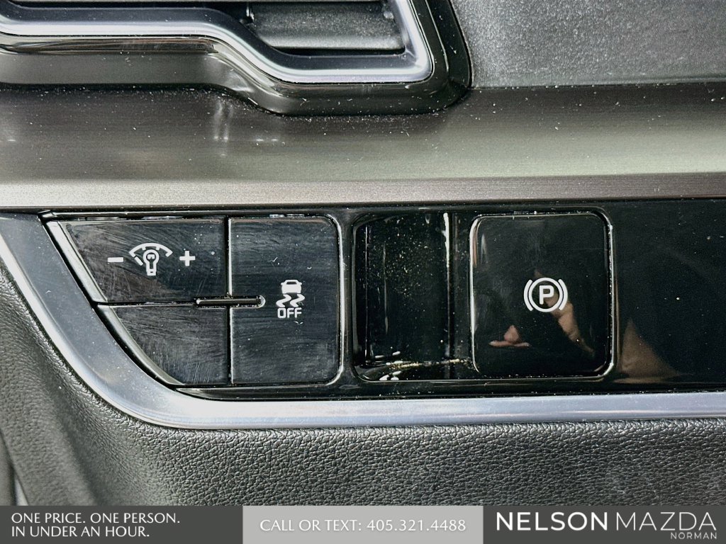 Used 2023 Kia Sportage EX FWD image 11