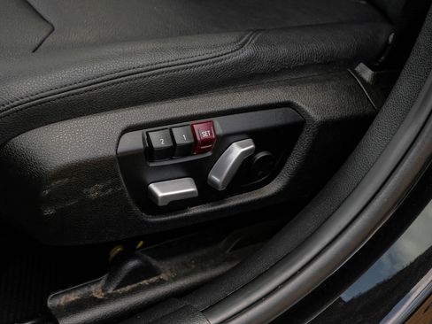 Used 2018 BMW 320i Sedan image 40