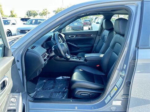 Used 2025 Honda Civic Sport Touring image 2