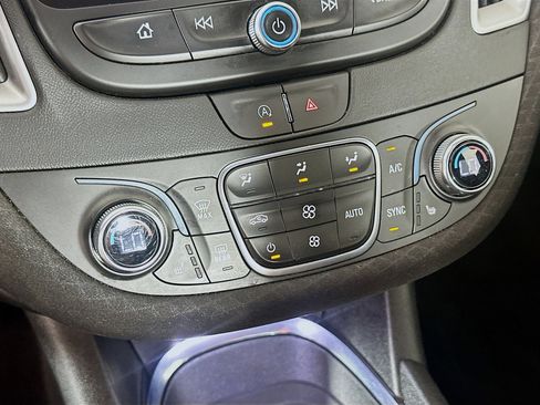 Used 2023 Chevrolet Malibu LT FWD image 22