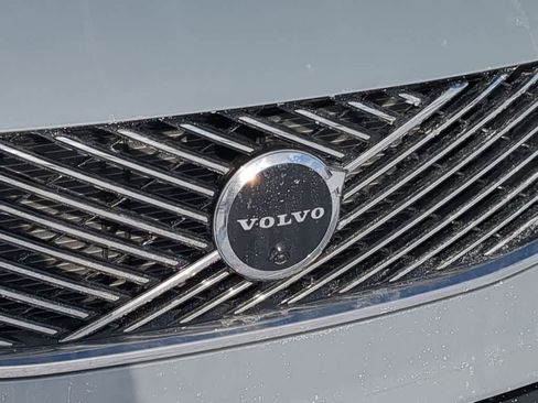 New 2026 Volvo XC90 B6 Plus w/ Protection Package Premier image 11