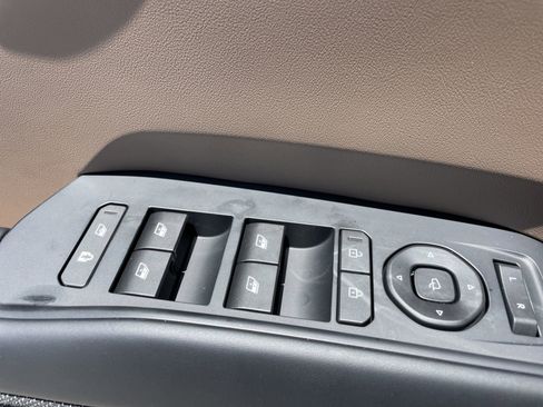 New 2026 Kia EV9 GT-Line image 17