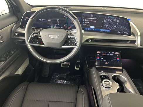 New 2026 Cadillac Vistiq Sport image 49