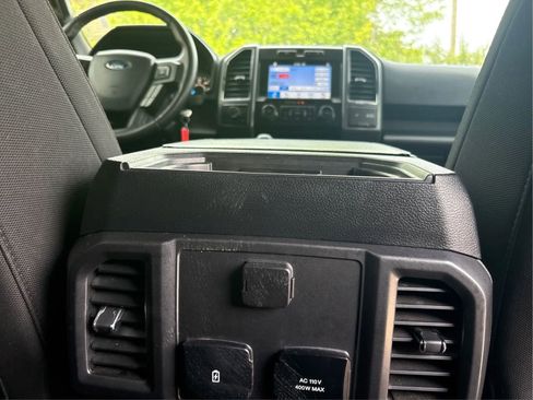 Used 2019 Ford F150 XLT w/ Equipment Group 302A Luxury AWD/4WD image 24