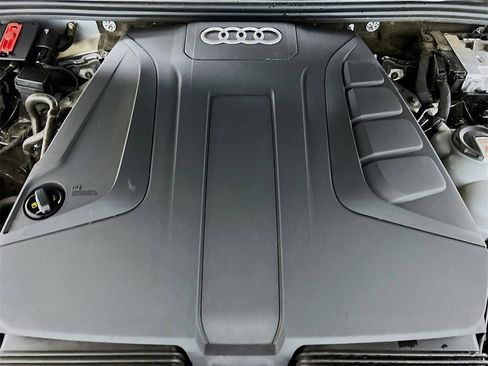 Used 2023 Audi Q7 2.0T Premium Plus w/ Premium Plus Package image 32