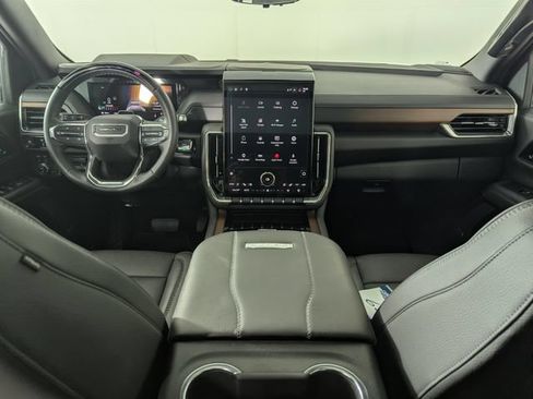 Used 2025 GMC Yukon Denali w/ Denali Reserve Package AWD/4WD image 19