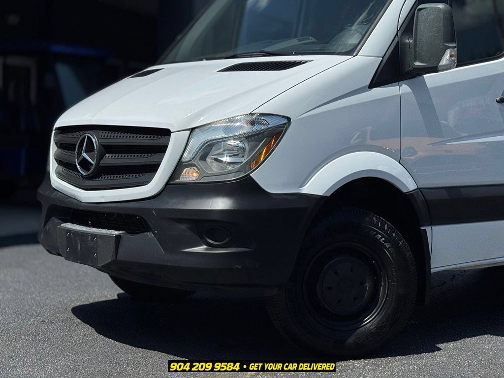Used 2017 Mercedes-Benz Sprinter 2500 image 3