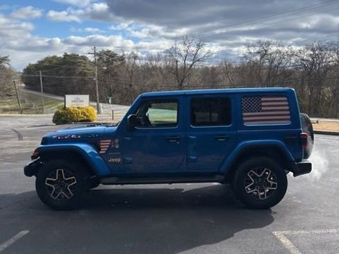 Used 2024 Jeep Wrangler Sahara w/ Safety Group image 18