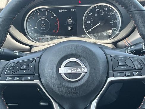 New 2025 Nissan Versa SR w/ Trunk Package image 21