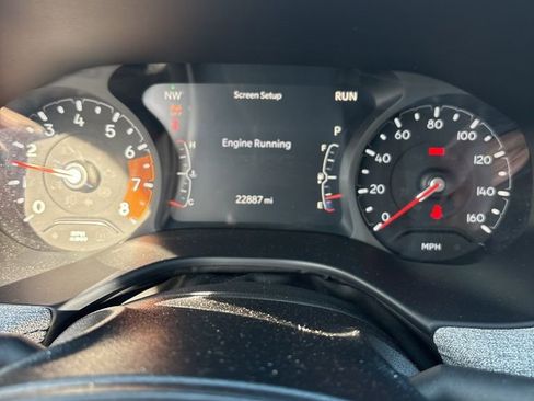 Used 2025 Jeep Compass Latitude image 8