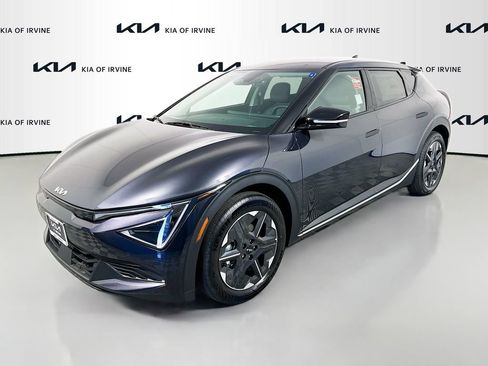 New 2026 Kia EV6 Light RWD image 3
