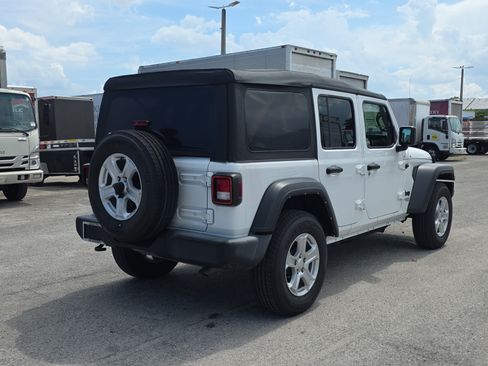 Used 2021 Jeep Wrangler Unlimited Sport AWD/4WD image 7