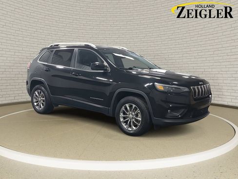 Used 2021 Jeep Cherokee Latitude Lux image 3