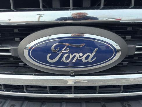 Used 2020 Ford F250 Lariat w/ Lariat Value Package AWD/4WD image 11