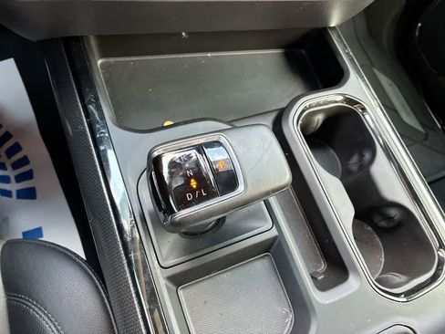 Used 2023 Chevrolet Silverado 1500 ZR2 w/ Technology Package image 15