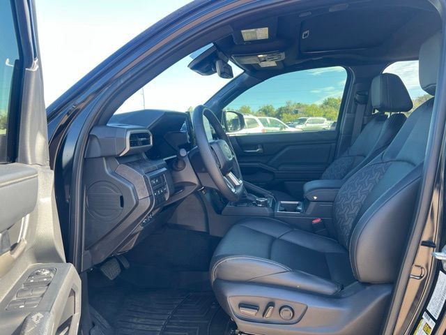 Used 2024 Toyota Tacoma Limited w/ Limited Package (LT) AWD/4WD image 30