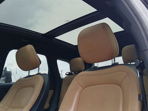 Used 2020 Lincoln Corsair Reserve w/ Equipment Group 201A FWD image 14
