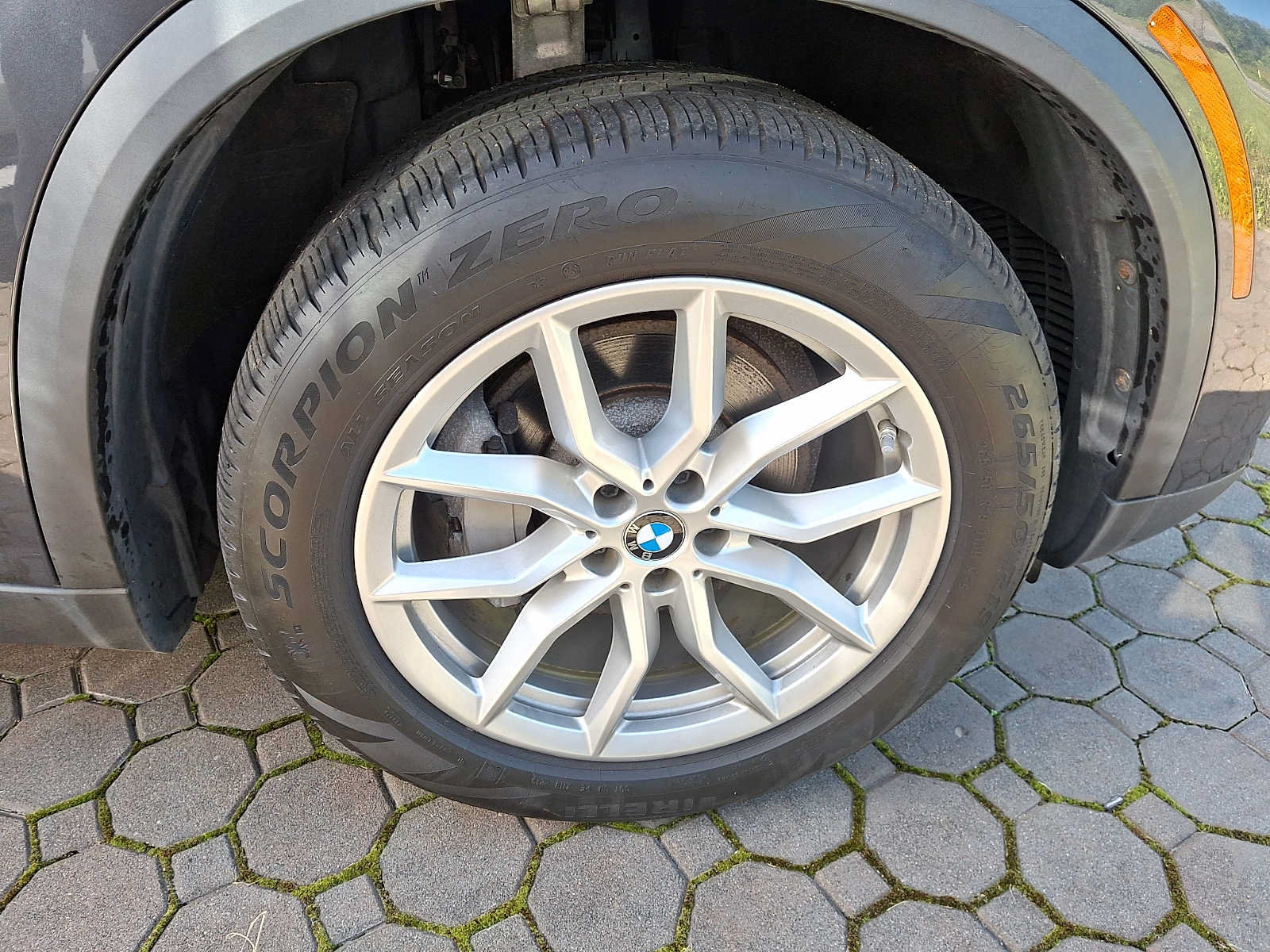 Used 2019 BMW X5 xDrive40i w/ Convenience Package AWD/4WD image 8