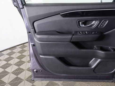 Used 2024 Honda Pilot Touring image 20