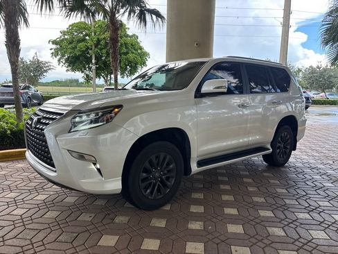 Used 2023 Lexus GX 460 Premium w/ Premium Package AWD/4WD image 3