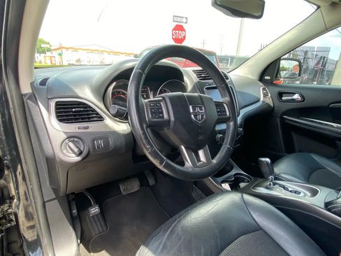 Used 2014 Dodge Journey Crossroad w/ Flexible Seating Group FWD image 11
