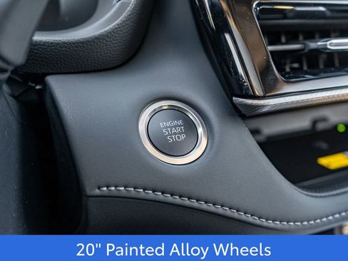 New 2026 Toyota Highlander Platinum image 28