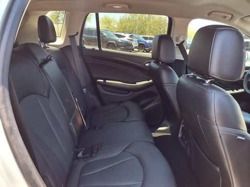 Used 2019 Buick Envision Essence FWD image 21
