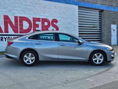 Used 2024 Chevrolet Malibu LS w/ Driver Confidence Package image 8