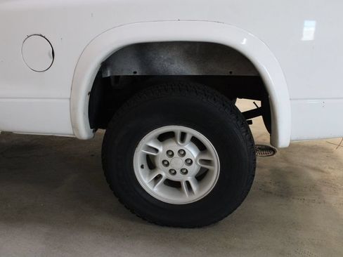 Used 2000 Dodge Dakota 4x4 Club Cab image 23