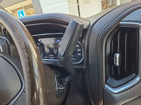 Used 2022 GMC Sierra 2500 Denali image 20