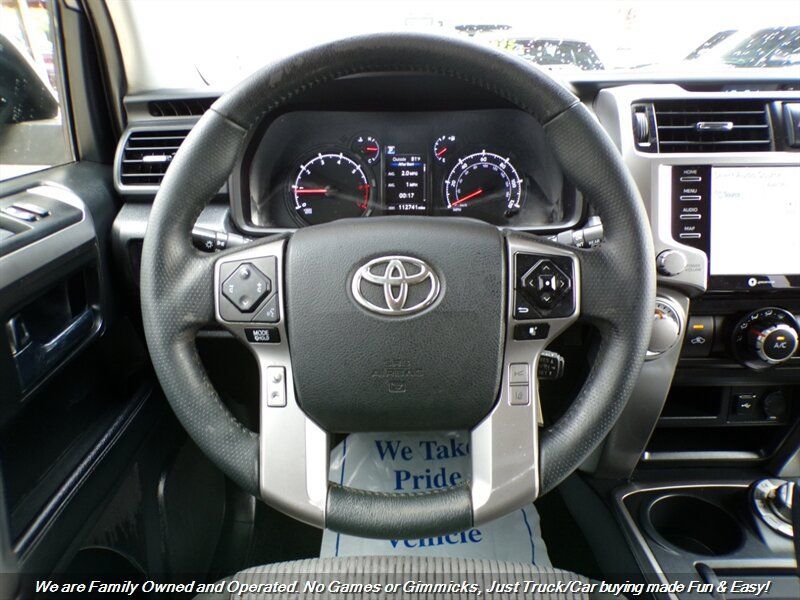 Used 2020 Toyota 4Runner SR5 AWD/4WD image 12