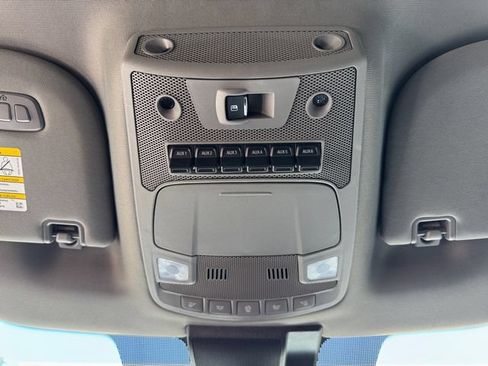 Used 2021 Ford F350 Lariat AWD/4WD image 24