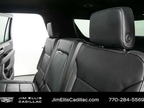 Used 2025 Chevrolet Tahoe LT AWD/4WD image 19
