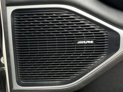 Used 2022 Jeep Wagoneer Series II w/ Convenience Group I image 15