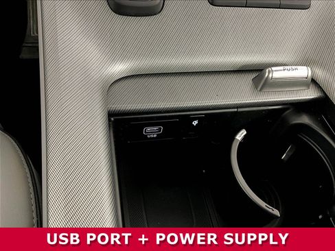 Used 2024 Hyundai Palisade SEL FWD image 16
