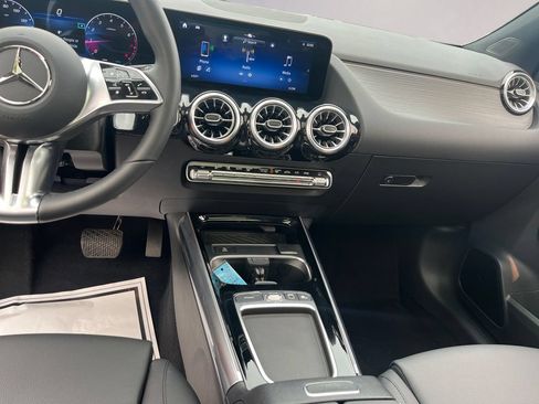 Certified 2026 Mercedes-Benz GLA 250 4MATIC image 11