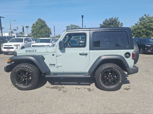 Used 2023 Jeep Wrangler Sport AWD/4WD image 8
