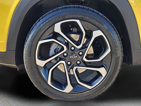 Used 2025 Chevrolet Trax RS w/ Driver Confidence Package FWD image 10