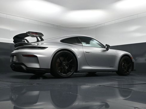 Certified 2026 Porsche 911 GT3 RWD image 24
