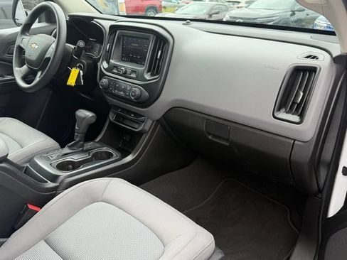 Used 2021 Chevrolet Colorado W/T RWD image 15